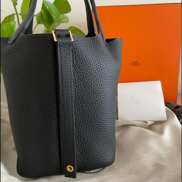 Hermes Picotin Lock 18 PM Noir GHW - Picture 2 of 11